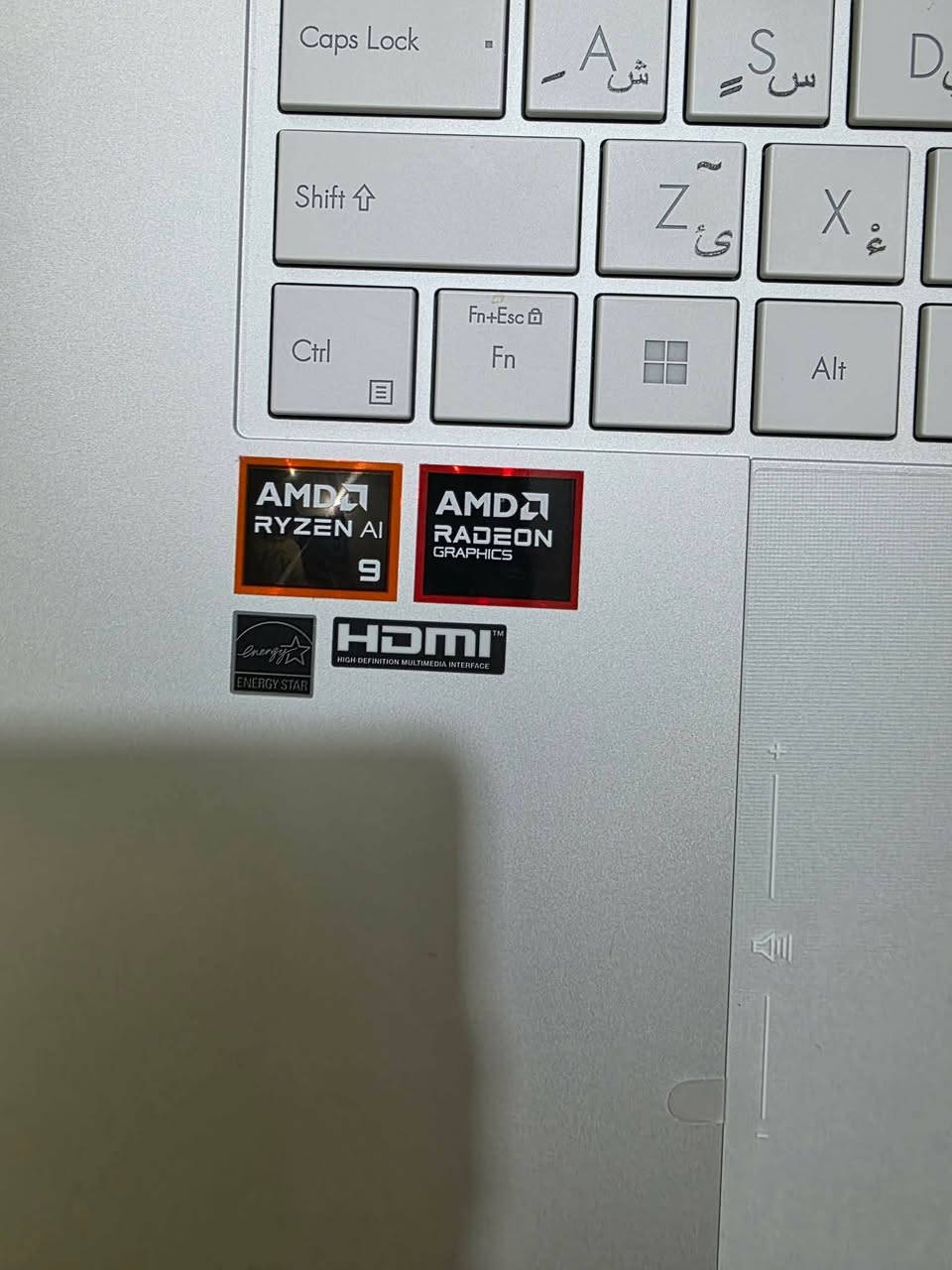 ASUS Zenbook 16 OLED | Ryzen AI 9 | 24GB RAM | 1TB SSD | شاشة 3K OLED 120H   
🔥 جهاز فخم ومناسب للعمل الاحترافي، الدراسة، البرمجة، التصميم، والمونتاج.
📌 المواصفات: 
✅ المعالج: AMD Ryzen AI 9 365
✅ كرت الشاشة: AMD Radeon 880M
✅ الرام: 24GB DDR5
✅ التخزين: 1TB SSD M.2
✅ الشاشة: 16 إنش OLED بدقة 3K
✅ معدل تحديث 120Hz
✅ تصميم نحيف وأنيق وبطارية ممتازة تدوم ٢٤ ساعه
🎯 مميزات الجهاز: ✔ شاشة OLED مذهلة بألوان احترافية
✔ أداء قوي جداً للمهام الثقيلة والذكاء الاصطناعي
✔ سرعة عالية بفضل SSD وDDR5
✔ مناسب للعمل والدراسة والاستخدام اليومي
🔄 للبيع بسعر مليون و700 علما ان وصل الشراء مرفق مع الصور 
📍 الموقع: ( بابل ) 📞 
للتواصل *********** 
#لابتوب #ASUS #Zenbook #RyzenAI #OLED #بيع_وشراء #لابتوبات #العراق
