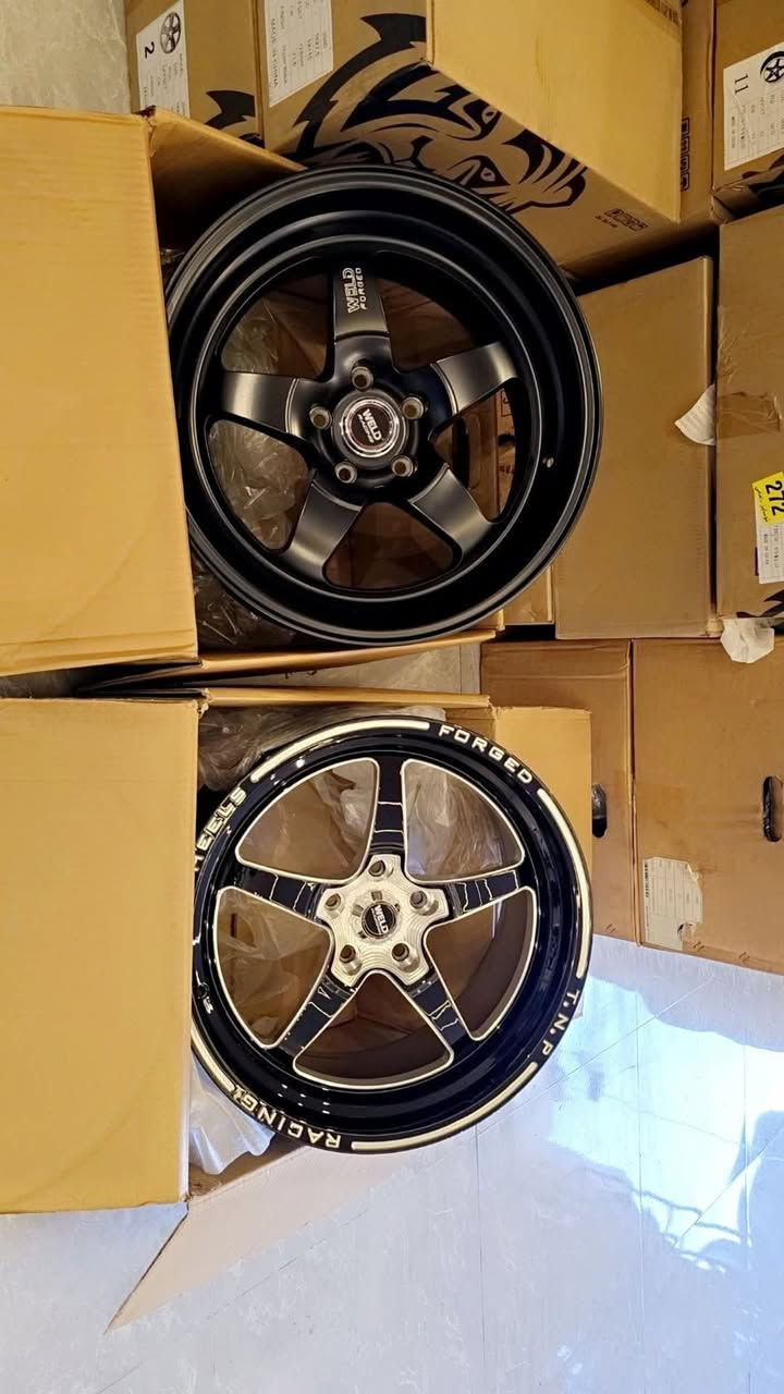 سلام عليكم شباب توفر اطارات رياضي جميع القياسات العنوان بغداد حي العامل مجمع الواسطي رقم الهاتف *********** متواجدين طيلة ايام الأسبوع وبعد الفطور
