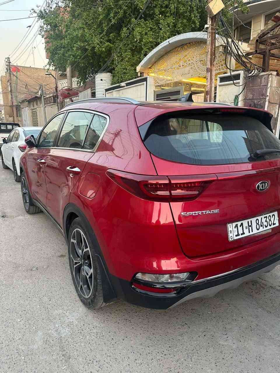 سبورتج ٢٠٢٠ جيتي لاين خليجي
فول مواصفات 
بانراما
كشنات جلد وكهربائي
شاشة چبيرة والى اخر معروفة مواصفات الجيتي لاين بصمة تشغيل عن بعد 
ماشية ١١٤ الف حقيقي 
مكينة 2000دوش 
كير محرك صدر تبريد كلة مكفول وبلادي 
السيارة سابقاً مكفولة حالين بيهه ٦ شضايات ومصلحات يم المندلاوي والفديو مال شضايات منشور وية الصور 
السيارة ب اسمي هزة جديدة تحويل ثاني يوم 
السعر 173 وبيهه مجال شي قليل كلش
مكاني الشعب ***********
