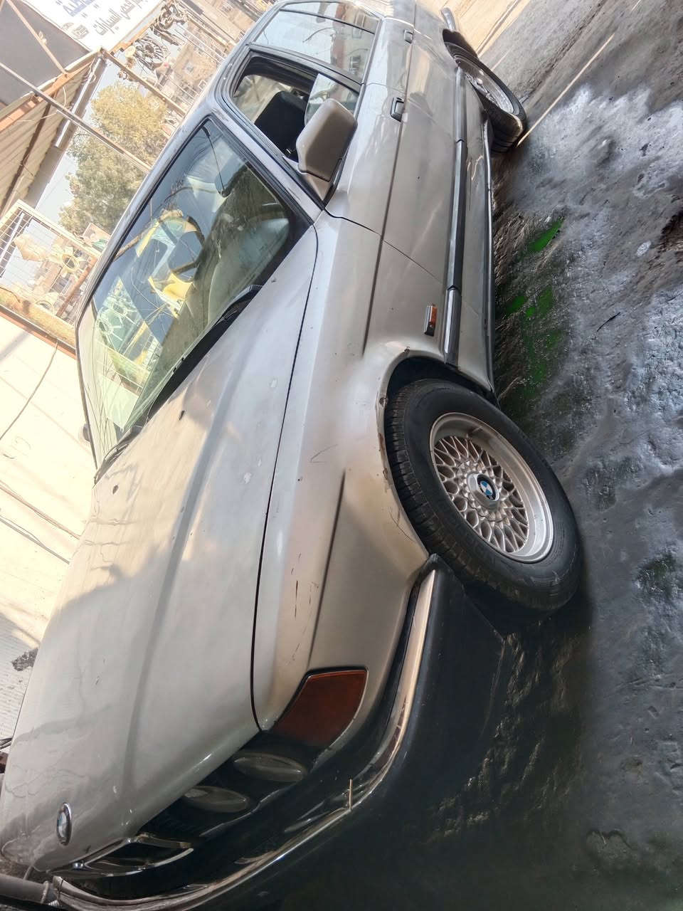 سلام عليكم بي ام موديل 94 حجم 730 فول مواصفات 8 سلندر كير ومكينه مكفولات تبريد ثلج دبل ايرباك دبل جكمجه برده خلفيه سلايت طكتين كشنات كهرباء حتى التجاوي تصعد وتنزل تخم تاير جديد سلف داينمو جدد رقم بغداد انكليزي بااسمي حداديه اماميه جديده اخوان عوزها دوشمه كشنات فقط السعر 45 وبيها مجال للطيبين *********** عنوان بغداد الري وره البياع وبيها ضربه خفيفه بس ضاربها معجون بس عوزها صبغ
