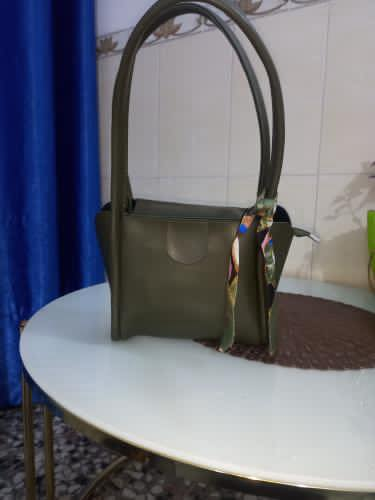 جنط ترند الموسم👜 الحجم وسط                     السعر ✨✨✨✨✨6 الاف فقط✨✨✨✨ يوجد توصيل داخل الحلة فقط 🚚🚚🚚🚚🚚🚚🚚🚚🚚


**إذا كنت صاحب هذا الإعلان وتريد حذفه لأي سبب، رجاءا أرسل رسالة إلى الدعم الفني**