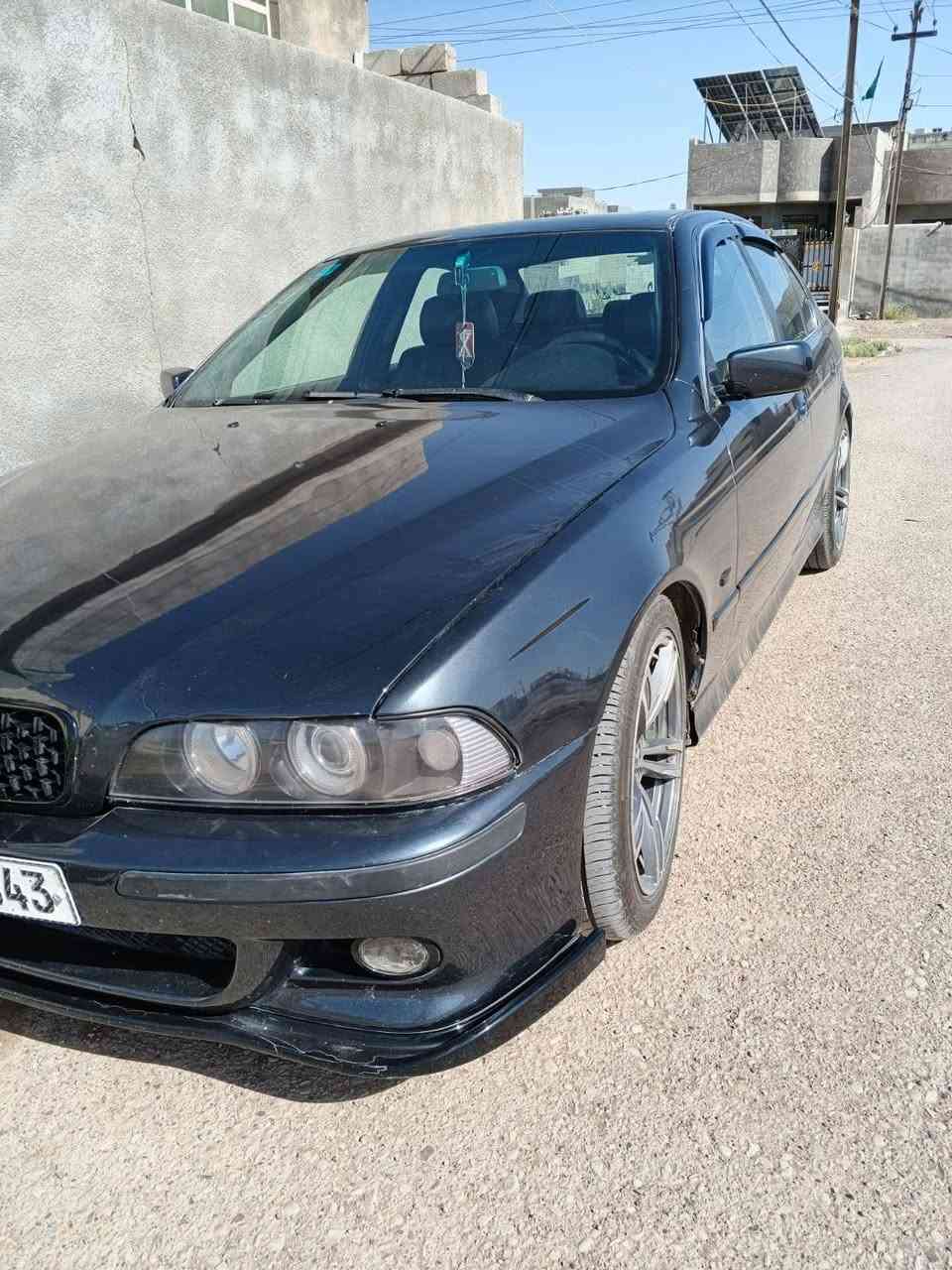 بي ام حجم 528 بدي ومحرك وكير اصل وفصل .
موديل 96 محدث 2000
صبغ عام ضربه جاملغ خلفي شبرين وموجود فديو قبل التعمير .
شاشه يابني فول الاستخدام بدون اي جطل بلادي.
دعاميه امامي وخلفي سبايدر مع شفقه مع ديفوز كله m .
منظومه زنون بالكامل .
 تخم تاير قبل شهر شاده .
تبريد ثلج مع منظمه جديده .
ادامه المحرك بالكامل شرط ضمان .
داخل جلد كشنات كهرباء شغاله .
كهربائيات سياره كلها شغاله.
داخل كله لون اسود مميز .
صدر امامي وخلفي جديد .
نقص فقط قمجي تنته وليس ماطور .
رقم انبار انكليزي باسمي سنويه لغايه 27 نهايته.
سياره متعوب عليه ع ادق التفاصيل .
السعر 95$ ويرهم مراوس حسب قناعه.
تلفون ***********
