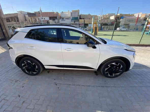 سبورتج  جي تي لاين 2024
(جيتي لاين )فول 1/1
 
ماشية 31000km الف كيلو فقط  
- وارد خليجي 
‏‎ - بانوراما 
‏‎ - سعة المحرك 2.0L
-‏‎ مرتبط بناقل حركة أوتو 6 نمر
‏‎ - عدد AIR BAG6
‏‎ - حساسات أمامية 
‏‎ - حساسات خلفية
‏‎ - لايت زينون + LED
‏‎ - كشافات 
‏‎ - بك لايت LED
‏‎ - ويل كب 
-‏‎ تشغيل عن بعد 
‏‎ -فتح الصندوق كهرباء ذكي 
‏-‎ دشبول شاشة 
‏‎ - شاشة ابل كار بلي واندرويد اتو
‏‎- كاميرا دوارة
‏‎ - المقاعد جلد اسود 
‏‎ - تدفئة المقود والكشنات الأمامية + تبريد الكشنات الامامية
‏‎ - مثبت السرعة Cruise 
- الأوامر الصوتية
‏‎- أوضاع القيادة  Drive Mode
‏‎ - فحص أنظمة السيارة 
‏‎ - حساسات ضغط اطارات 
‏‎ - شفتات مقود
‏‎- تبريد شاشة
‏‎ - هاند بريك بصمة 
‏‎‏- ABS 
‏‎‏ - Auto Hold    أوتو هولد
‏‎‏- ISO Fex        ايزو فكس
‏‎- نظام مانع الانزلاق
‏‎- نظام نزول المنحدرات 
‏‎- اشارة في المرايا الجانبية
رادار جانبي 
‏‎- مخرج منفذ الطاقة 
‏‎‏- حساسات كامله داير السياره 
شاحن هاتف لاسلكي 
رقم بغداد جديد دولي
السعر
253$ مجال بسيط 
مكان السياره بغداد 
حي القاهره
للاستفسار والتواصل على الأرقام 
***********
0770 530 5894
