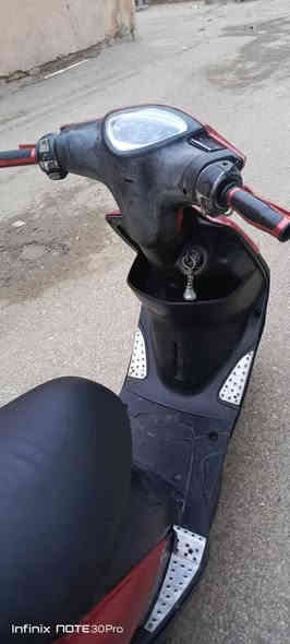 سلام عليكم دراجة ماكس للبيع بوشة 55 الدراجة خير من اللة  مكينة  ولا مجفت ولا دخان كبريتر  جديد تيرات جدد الدراجة علئ اصل الشركة   السعر  900 او مروس اربعة كير  وبيهة مجال  مكاني كوت للستفسار *********** وشراي يدلل
