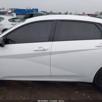 النتر 2025 بيضاء السعر ١٥٠ غير مرقمه 07711105422