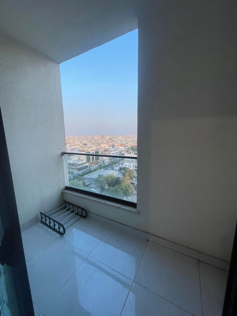 شقق للايجار
مشروع اسكان تاورز 

غرفة و صالة و مطبخ 

مؤثث كامل 

***********
