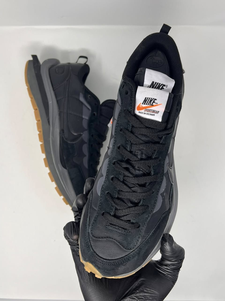 نايك، باله فيتنام حجم 41(26سم)
القطعه تخفة فنيه، مميزا جدا، دبل قيطان دبل لسان، بالعافيه للي ياخذهه السعر 30
يوجد توصيل جميع المحافظات

 ادخل لقناة الانستا وشوف القطع الموجودة وبالعافيه عليك
https://www.instagram.com/hermes.storex?igsh=MTBvc3I2dm9yYTBjaw==


**إذا كنت صاحب هذا الإعلان وتريد حذفه لأي سبب، رجاءا أرسل رسالة إلى الدعم الفني**