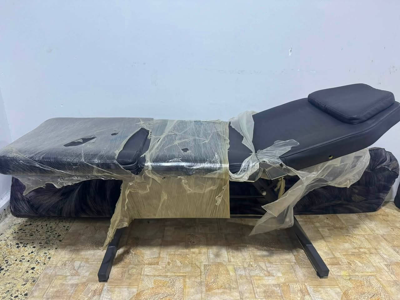 تتوفر سدية طبية للبيع، جديده استعمال قليل
***********
