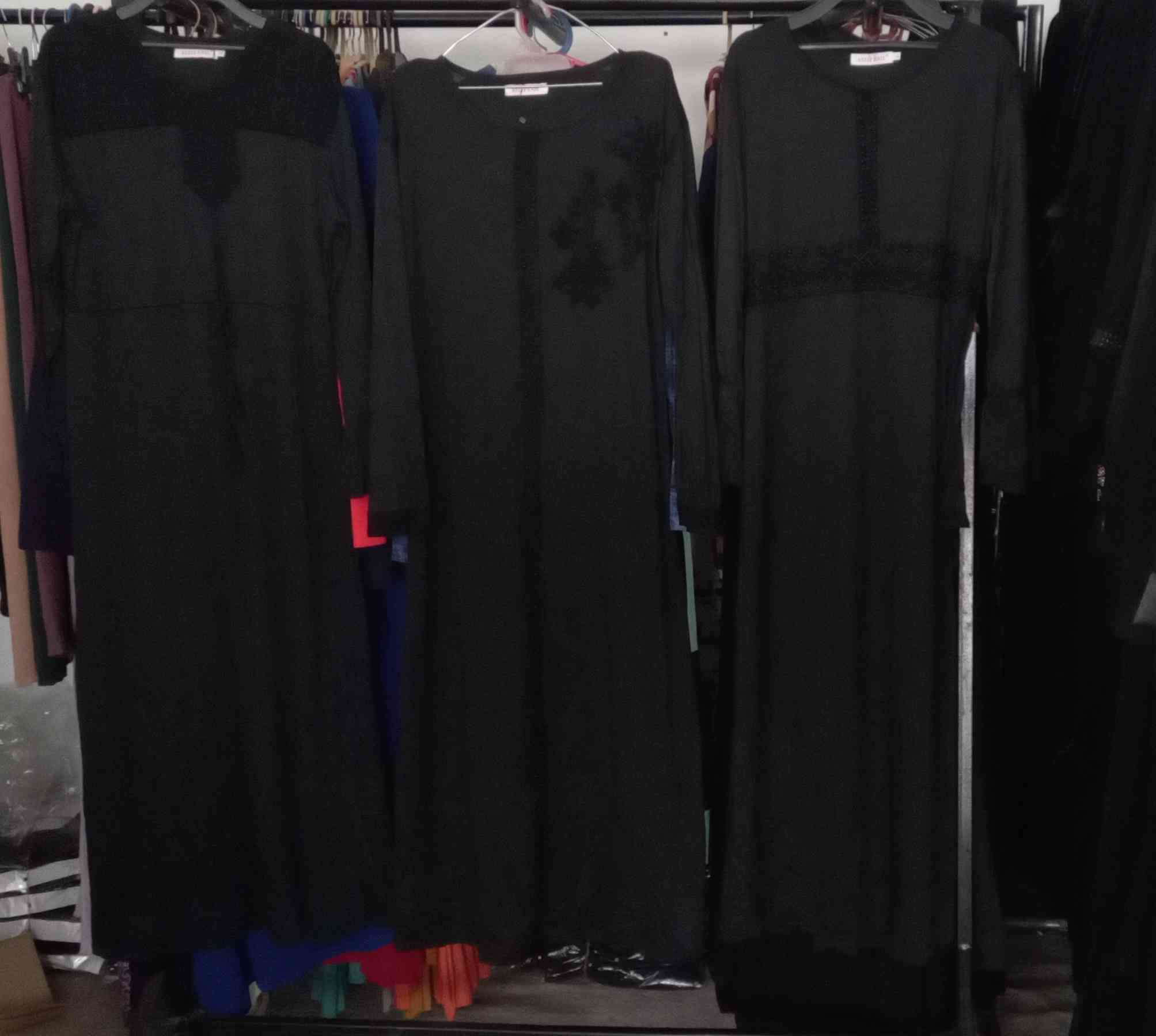 تعلن ازياء المسره للتخفيضات
 عروضنا مستمره وزبائنا يدللون واسعارنا بعد انسب وانواع الدشاديش الكشمير الصيفية والقمصان والفساتين بعد أجمل وارقى وبأسعار مخفضة تبدأ من ٣٠٠٠ دينار وعرض ٥٠٠٠ دينار وكما يتوفر تشكيلات باسعار اعلى ومخفضة واجمل التشكيلات من الملابس النسائية والأطفال اهلا وسهلا بكم للتواصل 
*********** 
قضاء بلد شارع الأمير مقابل بيت وعيادة الدكتور الجراح قاسم حاتم القيسي 
تفضل شوف المنشورات وتدللون علينا
