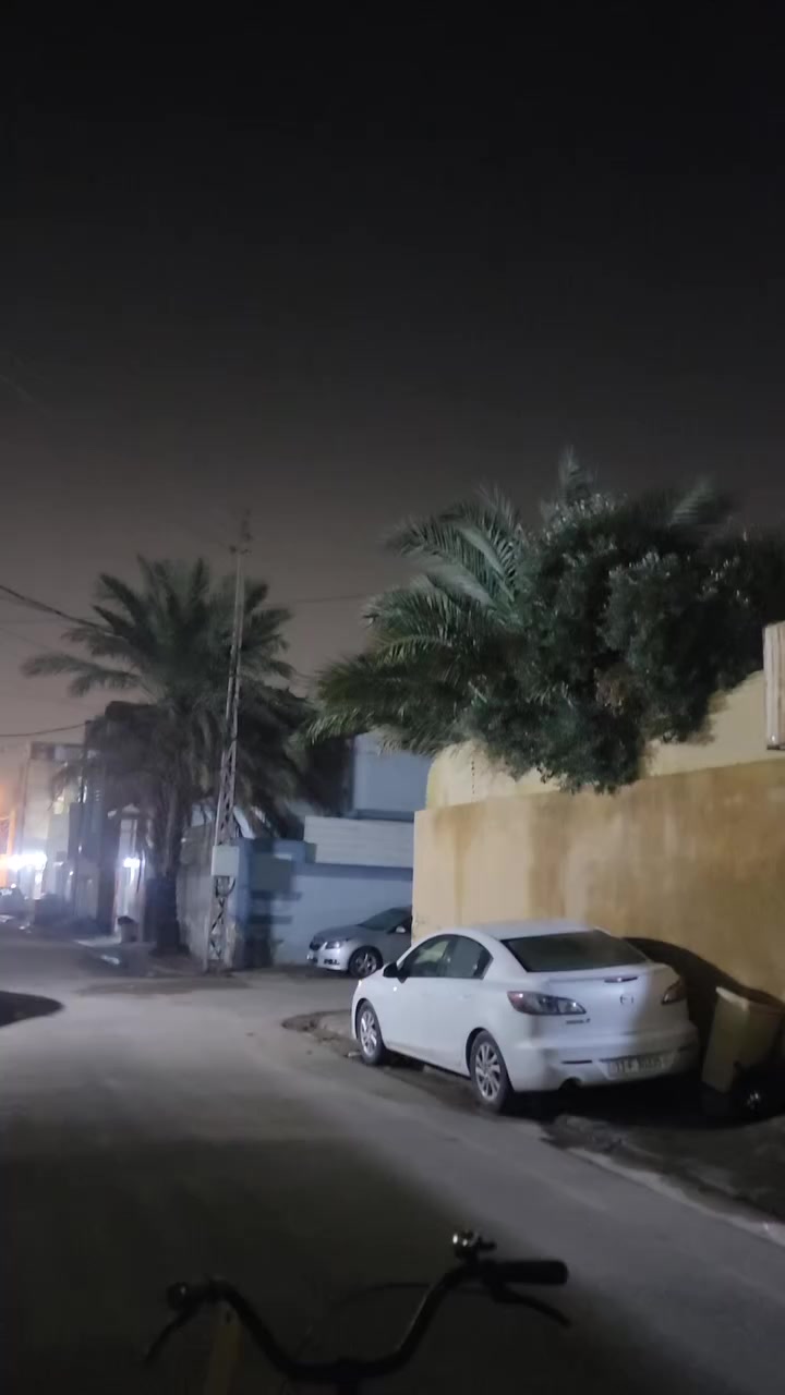 سلام عليكم بايسكل نضافة 90% حجم 26 السعر 110 بي مجال مكاني نجف الرقم *********** متواجد فقط واتساب و ماسنجر و الهاتف
