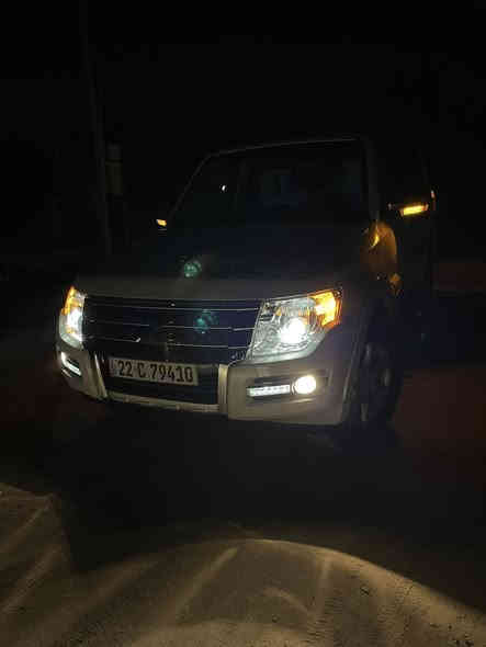 السلام عليكم
-ميتسوبيشي باجيرو gls 2022 وارد خليجي  العلامة الذهبية اصل
 -محرك 6سلندر 3.0L 
-كلين تايتل بيهة خدوش بسيطة مثل ما موضح 
-الممشة 38 الف كيلو حقيقي
-  فول مواصفات عدا الدمام( فتحة سقف رادارات خلفية كامرة خلفية رادار امامي  وشاشة،تحكم ستيرن، كشنات جلد ،مثبت سرعة  ، اوامر صوتية ،انارة ترحيبية انارة زينون تلقائية  تبريد تلقائي + منفصل اربع قطع امامي و اربعة خلفي ، لد نهاري ، كشافات ضباب امامي و خلفي ، ثلاجة، مري شفط ،7 راكب) .
- السيارة عليهه تخم تايرات جدد صار الهن اقل الشهر من مبدلات (السبير مطاخ الكاع من طلعت من الوكاله) 
*اخوان السيارة عالبلاد مامبدل برغي بيها يشهد الله .
-السعر $290 ورقة وقابل للتفاوض 
 الشراي يتصل على الرقم ويدلل *********** ما متواجد بالتواصل .مكان السيارة بالسماوة، رقمها اربيل (بيع فقط).
