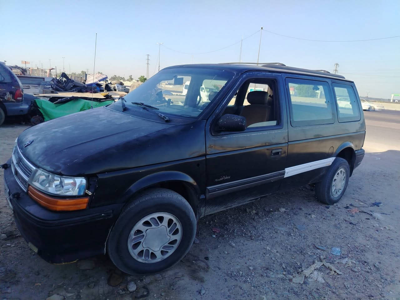 للبيع كلايزر رقم بغداد  بيها مكينه وكير ٢٠٠٧ العنوان بغداد راشديه للاستفسار ***********    اذا مو شراي لا تعلق. ولشراي يتصل لا يدور ماسنجر ولا تعليقات
