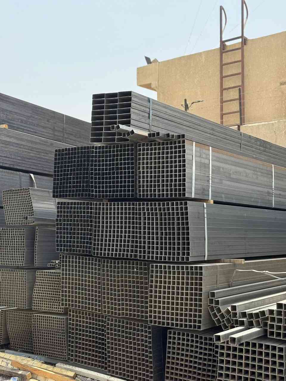 محلات الأمير لبيع كافة أنواع الحديد
بليت كيربي PRC  سندويج بنل وكافة العدد اليدوية
 العنوان.. بغداد حي الجهاد خلف جامع محمد رسول الله
 للإتصال. ***********
              ***********
