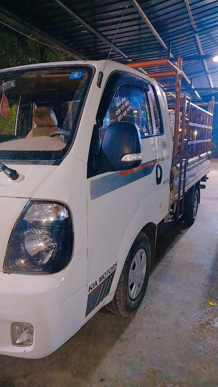 سلام عليكم كيا حمل موديل 2020 شكل قديم المكان بغداد  *********** 
و***********التفاصيل على هذا الرقم
