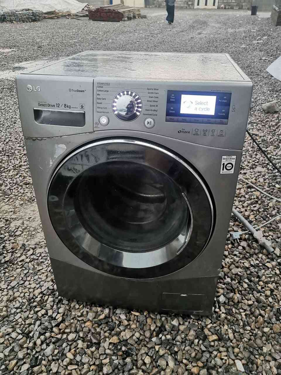 غه ساله ي LG كوري اسلي شركه ي خوشناو 12 كيلو نيزامي هايبريد تواناي وشككردنه وه ي 100٪100ي هه يه جله كان ريك ده تواني له به ر بكه ي به شه رت بي عه يبه وايفايه هه مو واسه فاتيكي تيدايه نرخي 200 هه زار شوين حاجياوا *********** رانية, السليمانية
