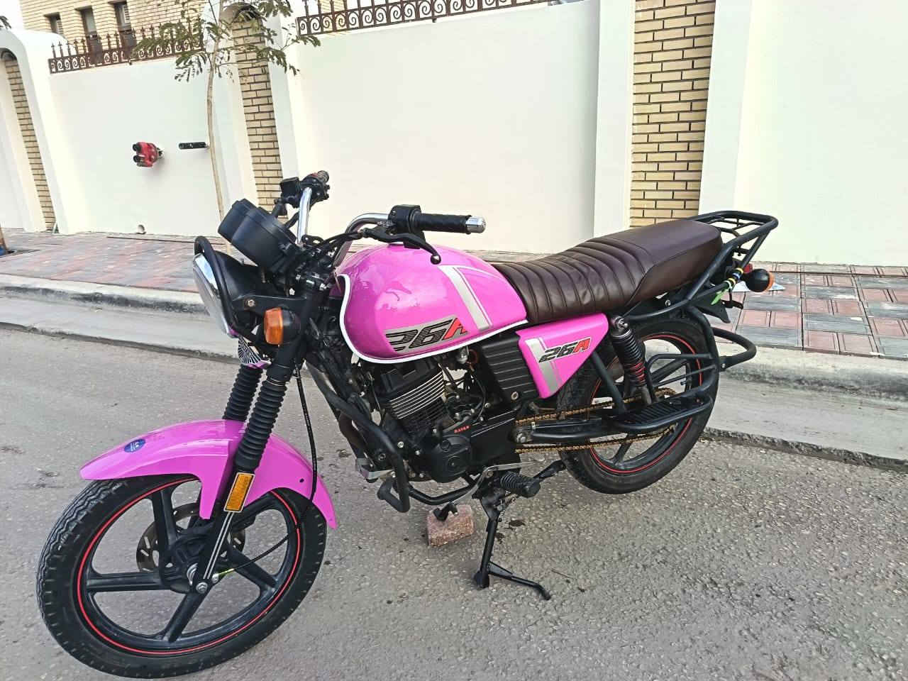 اقرة التفاصيل وخابرني اذا شراي.
دايون نفخ موديل 23.     رقم كربلاء رقم وسنوية  

راعيهة يريد مداور الدراجة قل نقص مابيهة  محرك 200

كهربائيات كلهة شغالة  شرط الف ما تصرف عليهة

السعر 1800 مكاني كربلاء ***********.
