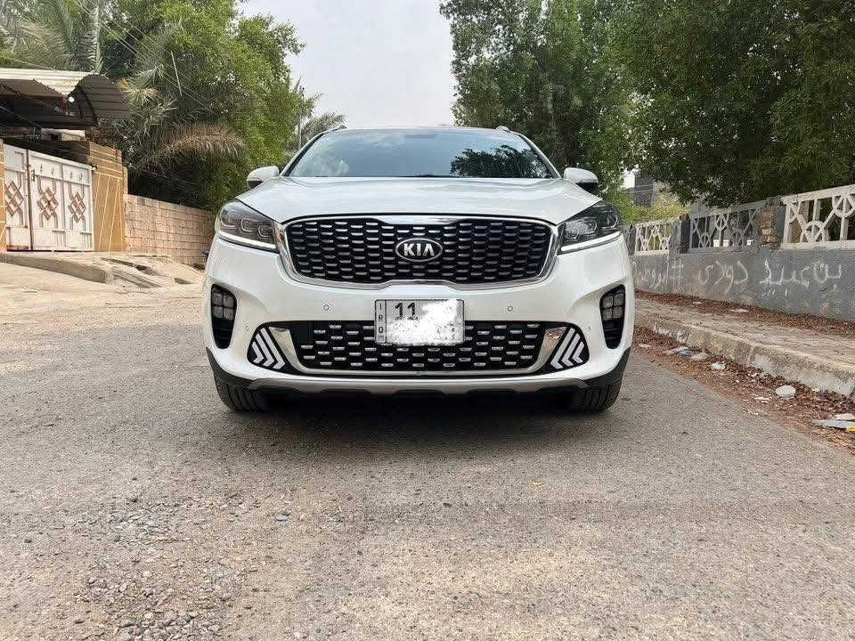 كيا سورنتو خليجي 
رقم الماني مشروع وطني 
موديل ٢٠١٨ شكل ال٢٠ 
لون ابيض 
٦ سلندر ٧ راكب 
دبل شباك أستيل 
فوووووول مواصفات بدون فتحة 
بصمتين: تشغيل وتقفيل 
بردات خلفية اصلية 
الباب الخلفي كهرباء 
كشنات جلد اصلي لونين 
كشنات ٢ كهرباء 
شاشة كبيرة اندرويد 
جي : بي: اس : خرائط طرق 
كامرة دوارة اصلية 
حساس امامي وخلفي 
مري شفط مع القفل 
تحكم استيرن فول 
حاكية : ابلوتوث: اوكس 
كيجات السرعة زئبقية 
شاشة الدشبول الكترونية 
نظام ايكو درايف 
نظام سبورت ورياضي وعادي 
تبريد ابيانو لمس 
تبريد ٣ قطع ثلج 
مانع انزلاق وانحدار 
اضواء ترحيب بليدات 
علامة سورنتو بلدوسة 
لد امامي وخلفي 
لايت زنون اصلي 
اشاير بلمري 
يدات نيكل اصلي 
ويل اكروم ١٩
تخم تاير جديد لك 
ماشية ٨٠ الف اصلي 
لايت اسود ٥ عدسات 
كير ومكينة وصدر وحدادية وتبريد كفالة عامة
كفالة بدون قطرة صبغ وبدون ضربة وتبديل 
سيارة جديدة ومال بيت مابية اي نقص 
الرقم الدولي الجديد/ هزة جديدة/ سنوية جديدة 
كتلوكات الشركة موجودات// البصمة الثانية ممستخدمة// 
السعر ٢٣٣$
***********
