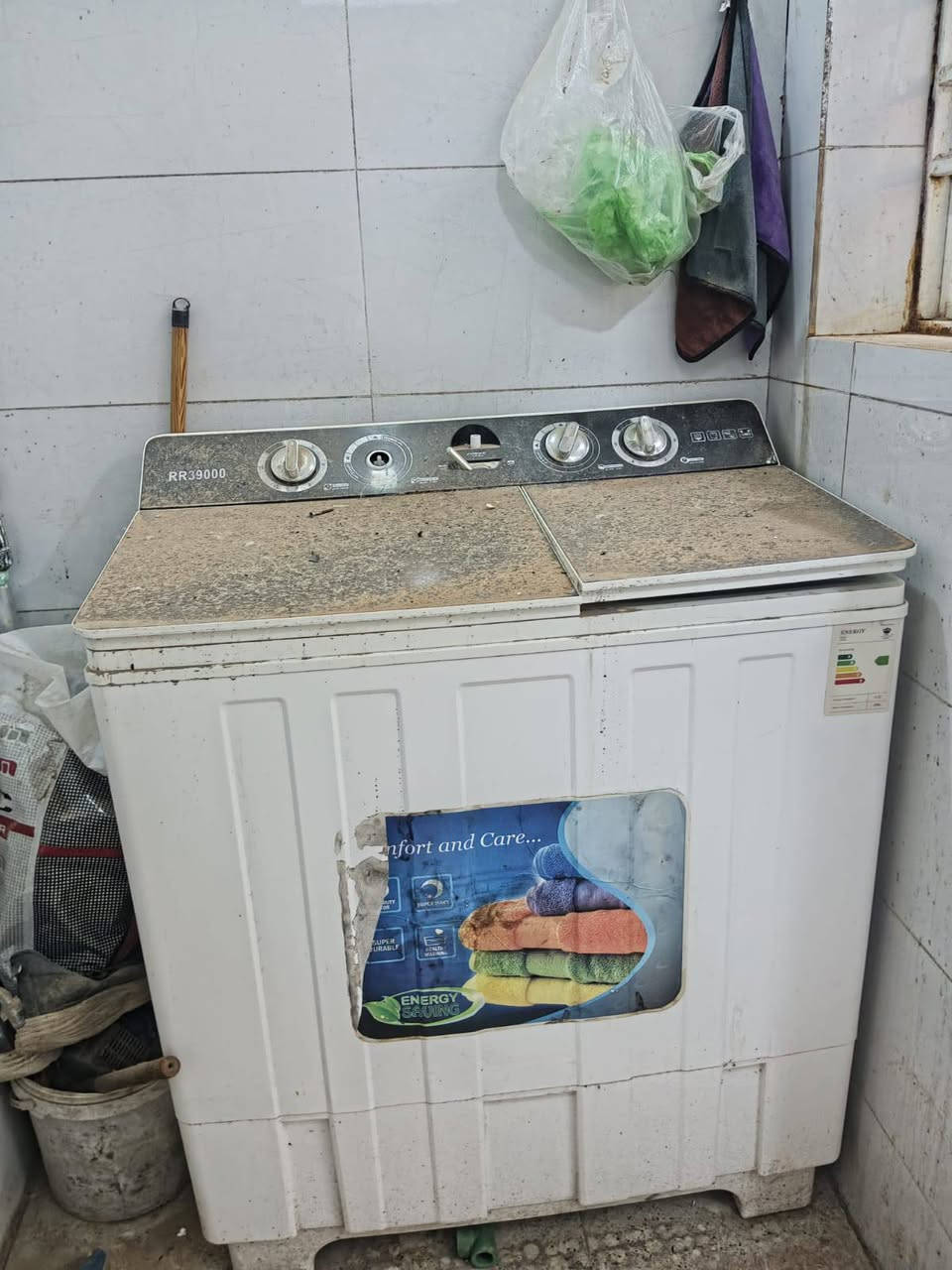 السلام عليكم غراض منزليه للبيع
عنوان الشعب منطقة حي المهندسين 

طباخ شغال ٤ عيون نضيف ع الفحص السعر ٣٥

غساله عاديه ٢٥كيلو تغسل بطانيات شغال غسل وتجفيف السعر ١٥٠ بيها مجال 

جرابي اطفال العدد 2 الوحده ب٤٠

كاونتر سنك وملحق نضيف تسكام مو سوكي وثكيل لا زنجار ولا شي السعر 110 وبي مجال قليل الغراض كلهن نضيفات وع الفحص


**إذا كنت صاحب هذا الإعلان وتريد حذفه لأي سبب، رجاءا أرسل رسالة إلى الدعم الفني**