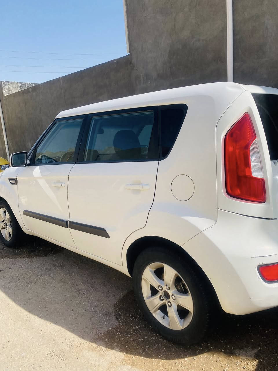 صول موديل ٢٠١٢ امريكي رقم كربلاء انكليزي بسمنه حادثها جاملغ الايمن ونص البنيد وبيها الجاملغ الخلفي الايسر صبغ مكينه ١٦٠٠ وكير وحداديه وتخم تاير كله جاهز
مكانها بالديوانية سعرها ((٩٠)) وبيها مجال قليل للشراي اتصل وتدلل 
***********
