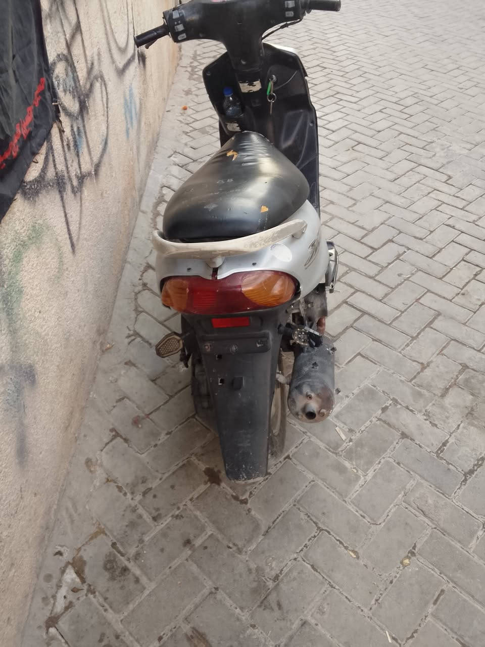دراجه ماكس كامله سلك سعر 250 وبيها مجال بيها دخانه بسيطه مكالمه على هذا الرقم يتواصل وياي***********
