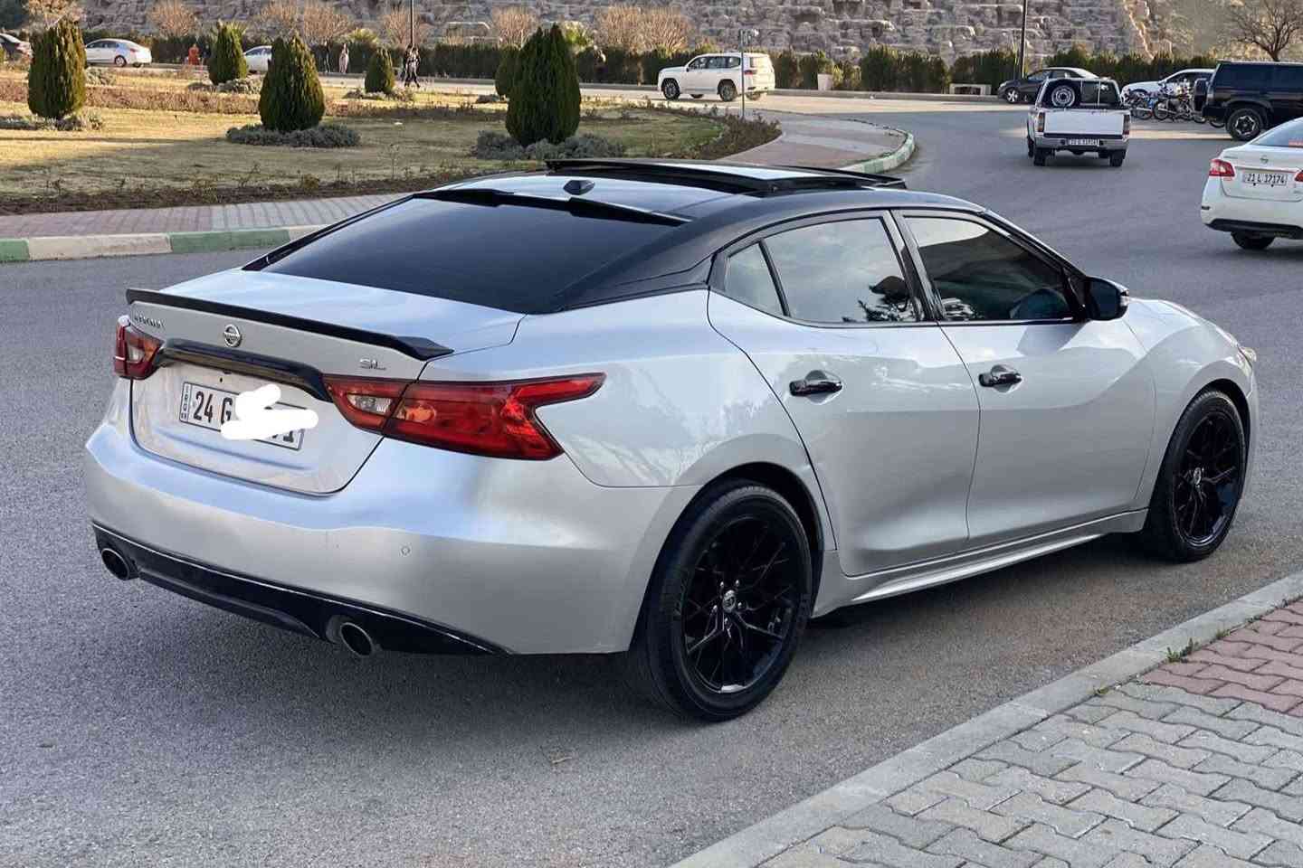 بۆ فرۆشتن = للبیع
ماکزیما 2018 SL
فول موسفات
کشن جلد سارد و گەرم
بسمە
کامیرا
رادار
شاشە
بانوراما
سبۆرت، نۆرماڵ ، ئیکۆ
دیاریکردنی خێری 
چوارپارچەی بۆیاخ
زۆر مواسەفاتی تر
بۆ زانیاری نامە بنێرە


**إذا كنت صاحب هذا الإعلان وتريد حذفه لأي سبب، رجاءا أرسل رسالة إلى الدعم الفني**