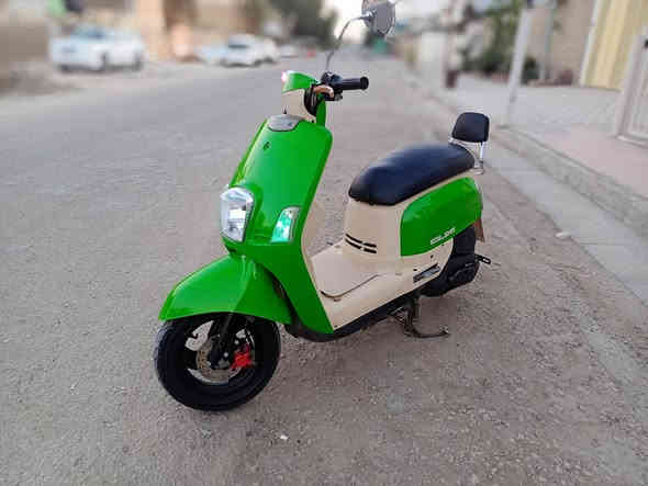 سلام عليكم
للبيع ماكس بوليسي 
موديل 2008
لون اخضر 
مكينه ما مفتوحه 
الدراجه جديد 
مكان نجف الاشرف 
سعر 850 وبيها مجال 
رقم ***********
