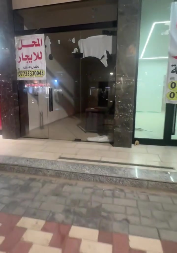 محلات عدد 2 للإيجار يصلح واحد مرطبات وعصائر والثاني يصلح باريستا مجاور وكالة كنتاكي العمارة حديثة  ومجهزة بكل التفاصيل وموقع مميز العنوان الدورة الصحة 
رقم صاحب العمارة 

‭0773 333 0043‬
