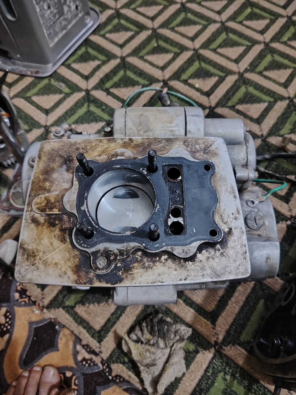 سلام عليكم ممكين مال ستوت الحجم 200 تجفيت جديد بس بستم العنوان حله شارع 80 كربلا *********** السعر 75 وبها مجال قليل
