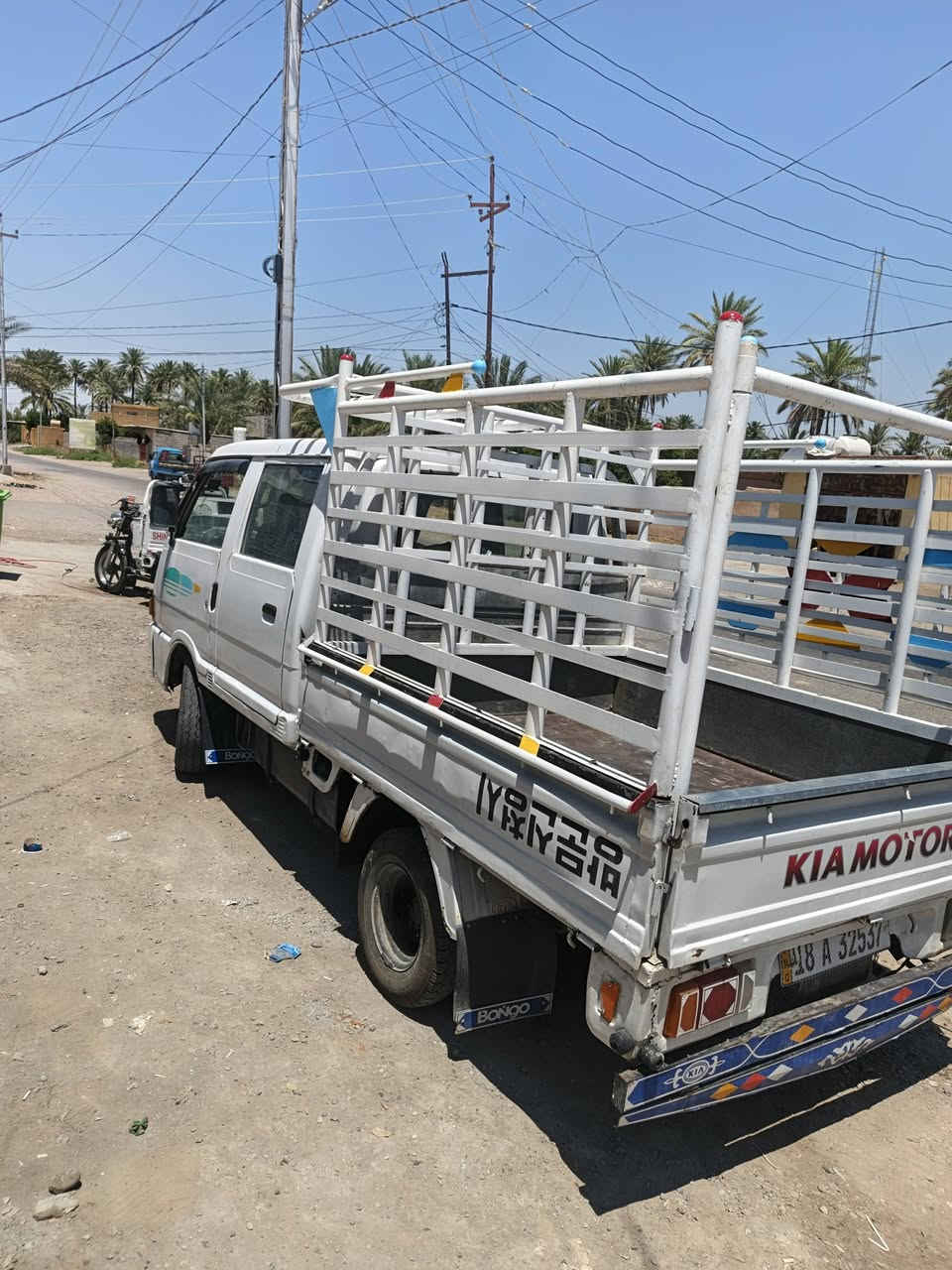 السلام عليكم كيه دبل قماره للبيع موديل93 جاهزه من كلشي متصرف عليها محرك خير من الله كير حداديه فول شاصي رقم شاصي رقم انكليزي بآسمي سنويه لل 2028اني الشرعي رقم بابل سياره متعوب عليها مال جني الله يشهد كهربائيات كلها شغاله تايرات6 جدد محجر مشتغله بيدي سعرها 55 مكاني ديالئ بعقوبه ابي صيدا ***********
