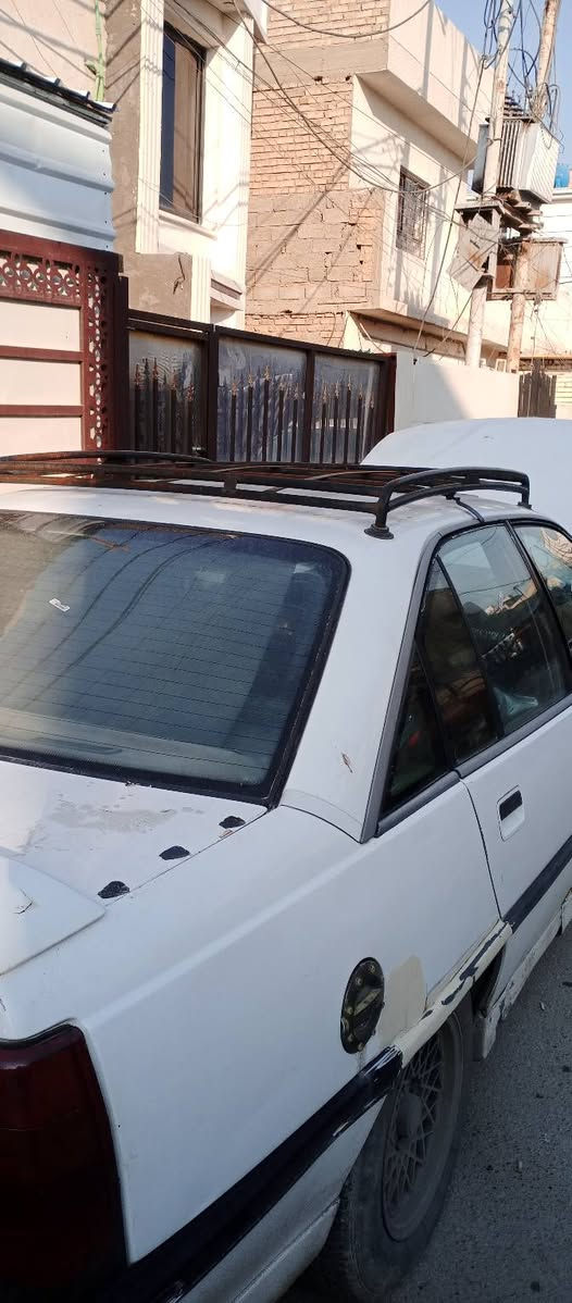 تفاصيل داخل الصوره
