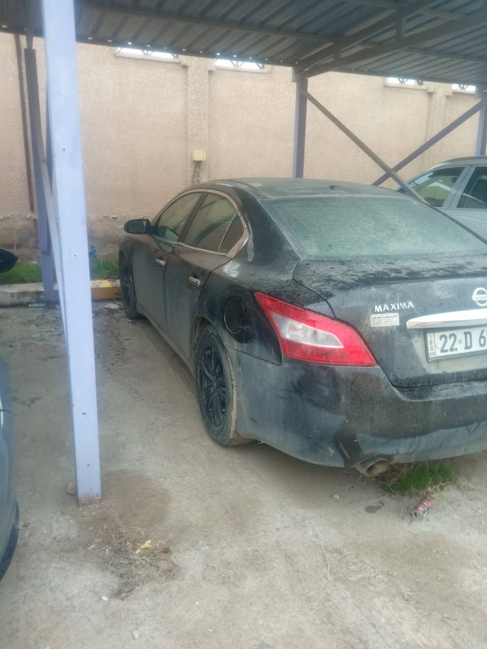 مكسيما 2012 سعر 85 وبيها مجال نظيفة ديالى بعقوبة ***********
