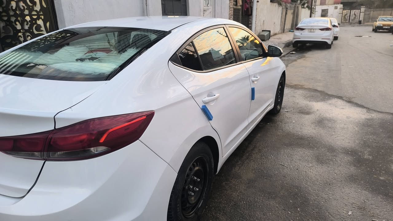 النترا 2018 وارد امريكي
جاملغ وبنيد جهة السايق 

السيارة نظيفة وحلوة مثل ماواضح بالصور

تحكم ستيرن 

شاشة 

ثلاث انظمة قيادة 

ايكو 

سبورت 

نورمل  

رقم شمالي الجديد باسمي 

اي وقت تحب مداور 

125 وبيها مجال 

مكان كربلاء 

***********
