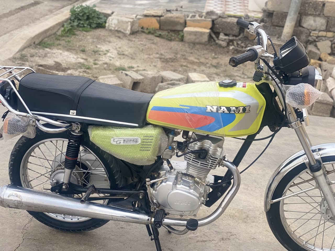 السلام عليكم 
دراجة نامة شلامجة موديل 24 أوراق بيها كهربائيات كلها شغالة دبلات ويالة جدد مكينة خير من الله دراجة نضيفة ومابيها نقص مكاني ديالى بلدروز السعر خاص او الاتصال ***********
