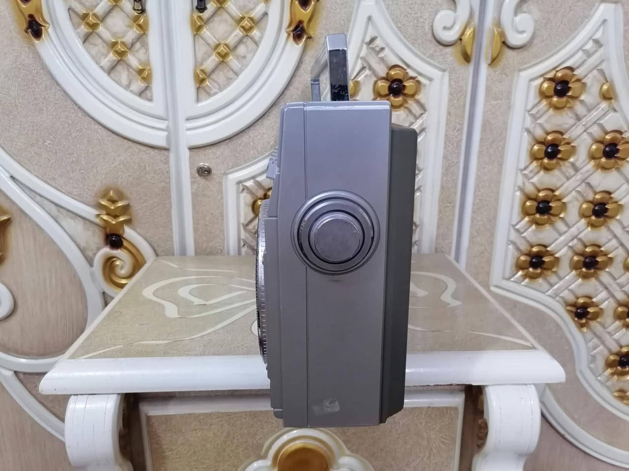 سلام عليكم للبيع راديو مسجل شارب ياباني نظيف جدا بدون تصليح او عيوب وشغال بالكامل السعر 175 الف مكاني ناصريه المركز لايوجد توصيل للاستفسار المراسله عالخاص وشكرا


**إذا كنت صاحب هذا الإعلان وتريد حذفه لأي سبب، رجاءا أرسل رسالة إلى الدعم الفني**