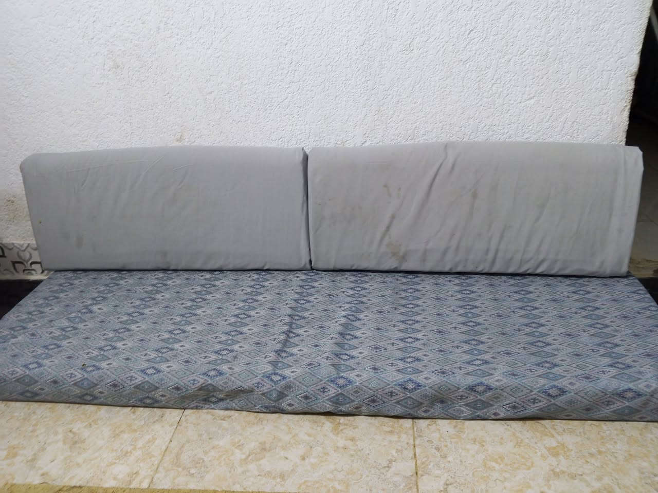 :  عندي جلسه كوتيه يردلهة بس يردلهة تعديل ريدهة 150,وبيهة مجال البصره أمن داخليي
: وبعد نقص واحده مخده موجوده


**إذا كنت صاحب هذا الإعلان وتريد حذفه لأي سبب، رجاءا أرسل رسالة إلى الدعم الفني**