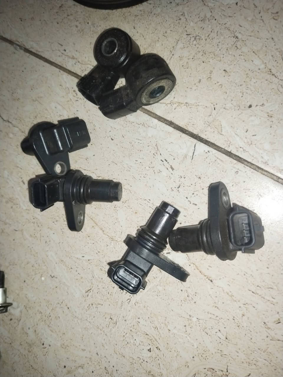 عندي هاي الأغراض مال انفنتي fx35 للبيع
اي شي تحتاج راسلني على الواتساب ***********
