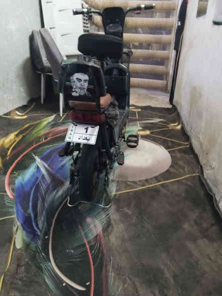 سلام عليكم دراجه شحن حجم14شركت لبيداء الخضر دراجه اخت الجديده كامله مكمله سرعته40 3سرع بطاريات بل جيس أربع بطاريات تايرات جدد جوبلس مو جوب هورن اشاير كل شغاله دراجه مال بيت لسعر250وبيه مجال لمكان بغداد جكوك شارع قمر بني هاشم رقمي ***********
