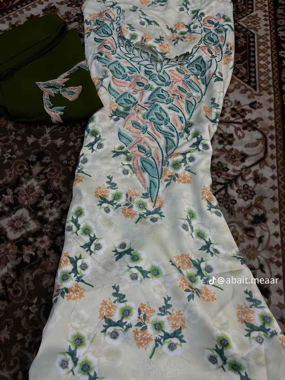 مكلف بنشر  سعر القطعه ٢٥ مع توصيل


**إذا كنت صاحب هذا الإعلان وتريد حذفه لأي سبب، رجاءا أرسل رسالة إلى الدعم الفني**