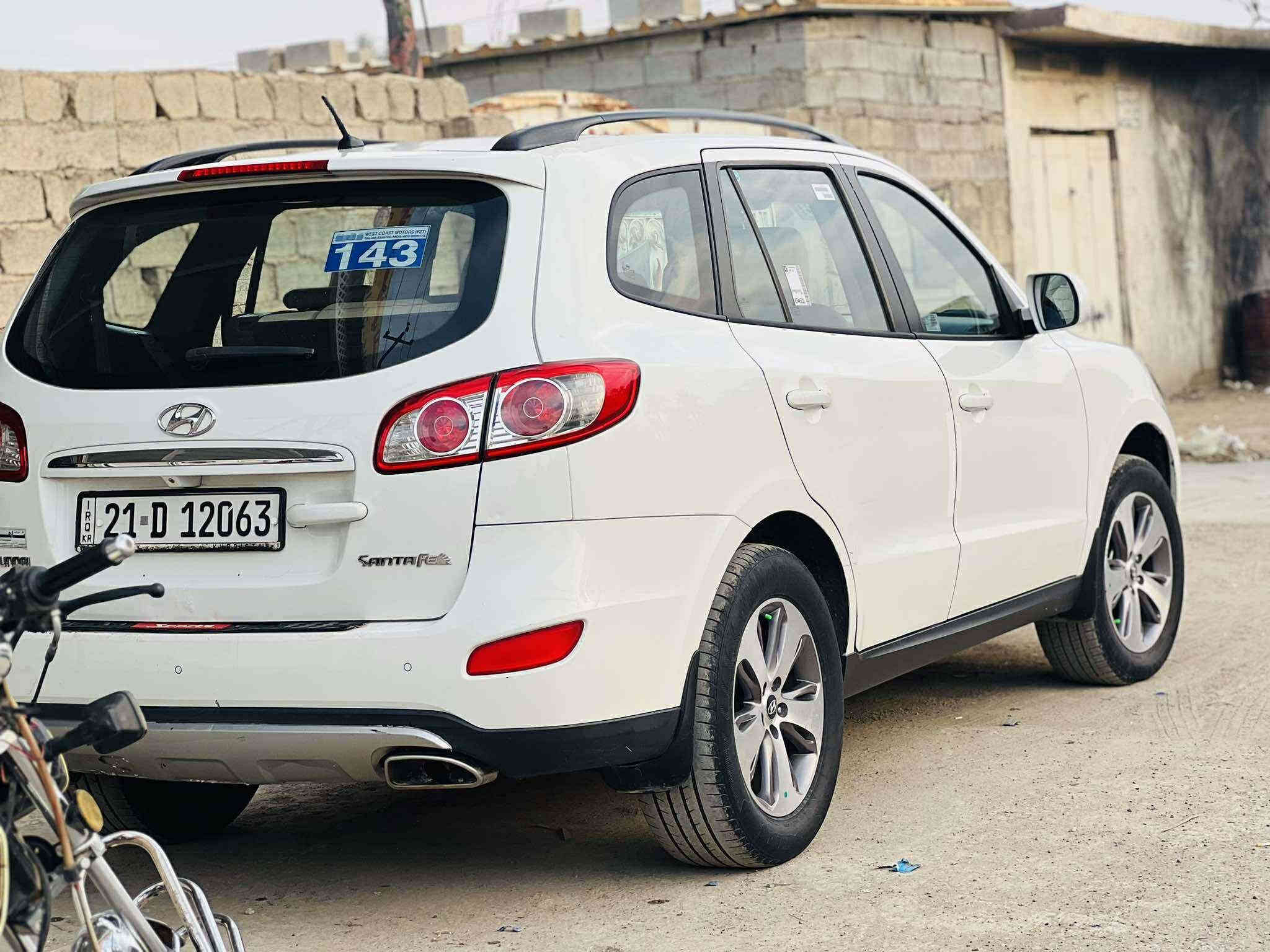 سلام عليكم للبيع سنتافيه موديل 2012 رقم سليمانيه دولي بيه صبخ بنيد وشويه باب خلفي مثل ماموضح سونار وباقي كفاله كير محرك مكفولات مكينه 2400 صدر أمامي خلفي جديد مكاني ديالى سراجق سعر (145)وبيه مجال رقم ***********
