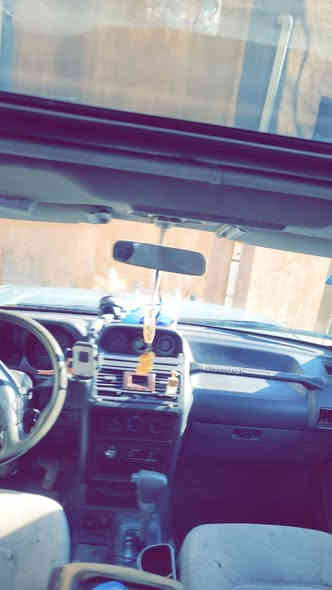 السلام عليكم //***********
باجيرو مديل ٩٩ جديده بدون ضربه بدون حادث بدون صبغ بدون تبديل سياره جديده بمعنه الكلمه كهربائيات كلها شغاله ع بلاد السياره محرك vvt دواخلها جدد سياره ممتعوبه ابد بلاديه صدر جديد تايرات جدد سنويه جديده ارقام انكليزيه مميزه  رايدها ب ٦٥ وبيها مجال حك جيه و ماكو هيج سعر بنضافاها  مكاني بغداد البنوك ***********
