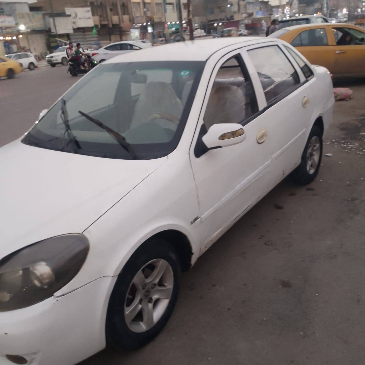 السلام عليكم ليفان 520
رقم انكليزي ذي قار تحويل ثاني 
مكاني بغداد الدورة 
مكينة بيها خيط تبخير
ينزلك سعر مكينة من سعر السيارة
السعر 25وبيها مجال 
***********
خابر وتدلل
