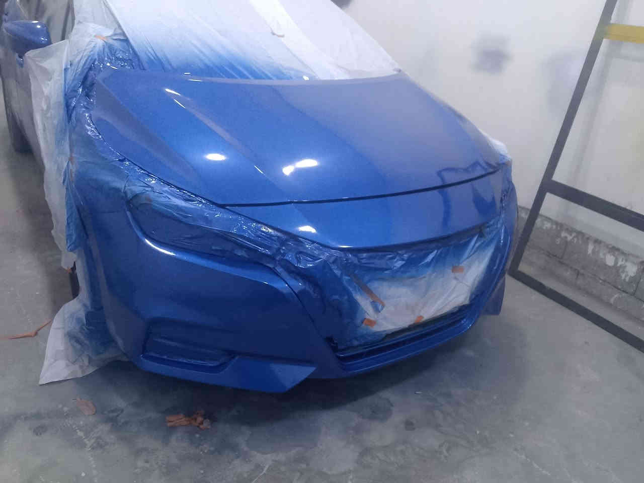 قبل وبعد صبغ بونيد+دعاميه نيسان  سمكره صبغ وبوليش تكحيل جلي لايت جميع انواع السيارات العنوان كركوك قرب المحافضه الجديده ***********
