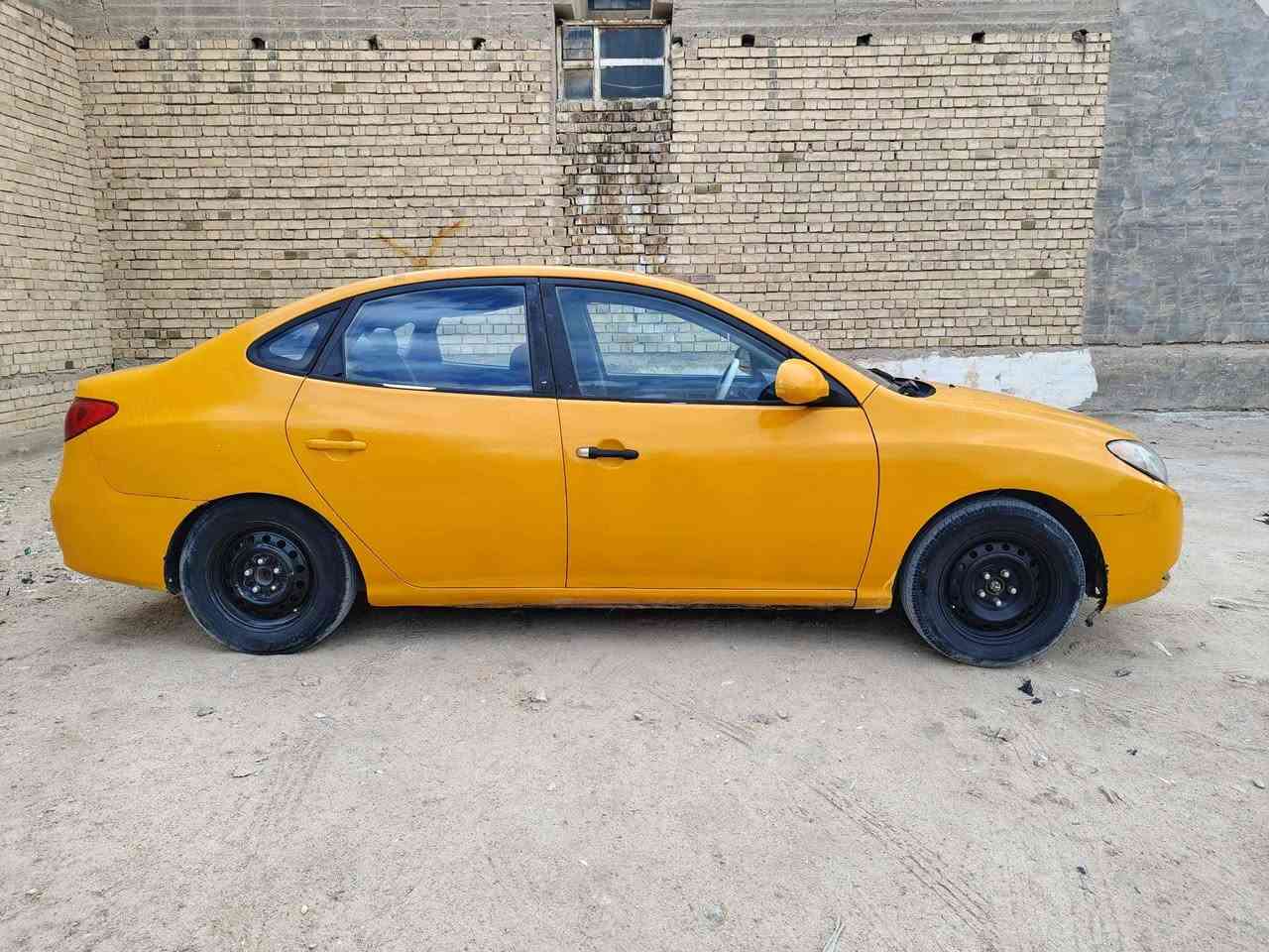 سلام عليكم النترا مديل 2007للبيع رقم بابل انكليزي بسمي تحويل ثاني يوم هزه جديدة سنويه جديده وارد امريكي حادثه جاملغ وبنيد  السياره  مكينه 2000دوش وكير وحداديه تخم تاير تبريد تدفه مكفولات السياره جاهزه كل نقص ما بيه رقم الهاتف *********** مكاني كربلاء غير متواجد عل نت السعر 84 وبيه مجال حك الجيه
