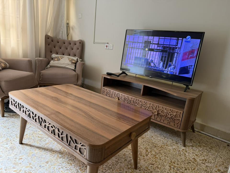 تحية طيبة 
ميز تلفزيون مع ميز وسطي من هوم سنتر تركي نفس الشكل 
السعر للقطعتين مع بعض
150 الف
ثلاجة ال جي انتفيرتر تبريد هواء 275 الف ضمان الماطور 10 سنوات من ال جي
بغداد حي تونس 
للتواصل عن طريق الواتساب
***********
شكرا جزيلا
