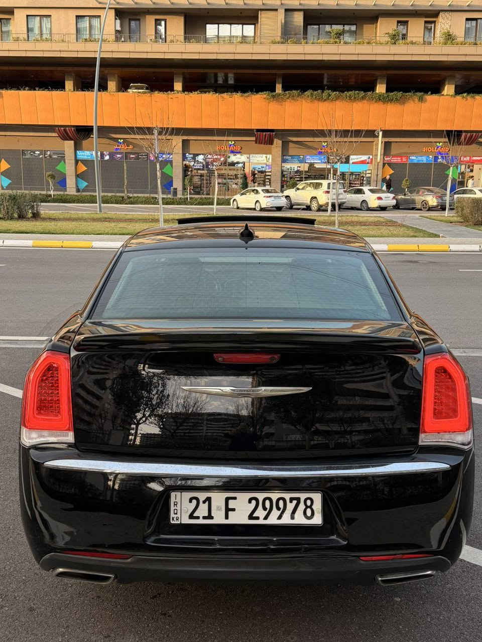 Chrysler C300 2016
کرایسلر٢٠١٦
مواسەفات C فول فول 
پانۆراما
بەصمە
کوشن جلد
کوشن کارەبا
کوشن خەزن
کوشن ساردوو گەرم
پەردە کارەبایی
شەخال
کامێرا 
AWD
تەحویلو خەرامە بەشەرت
سەیارەکە بێ بۆیاخە بەس یەک پەڵە کارتی هەیە
بێ ئەوەی ناوی گرتبێ پێشو دوای کەپسە
گێڕو مەکینەی بە شەرت نەکراوەتەوە
 دەعمی بۆ دەعمی بەشەرت 
شوین سلیمانی
*********** whats app
