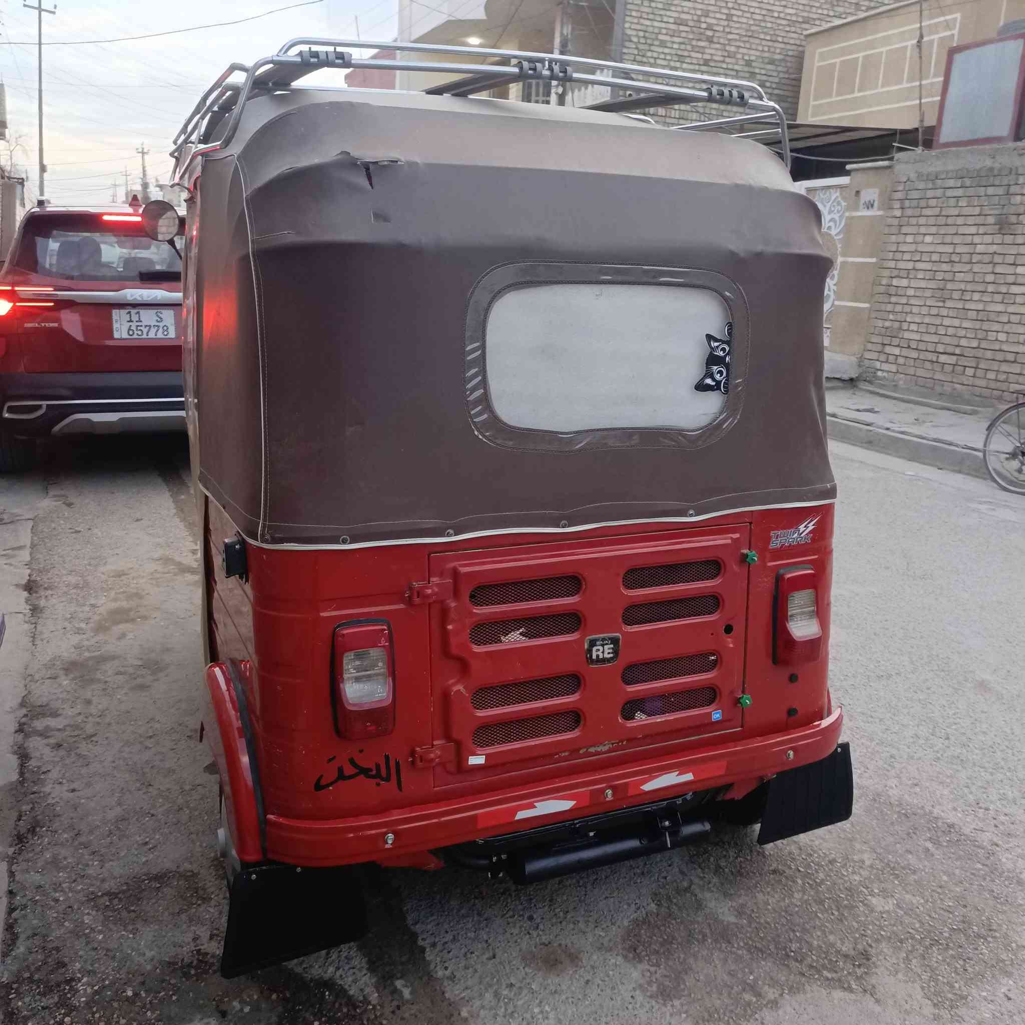 السلام عليكم تكتك للبيع 18كفالة اوراق كاملة بس لغد صبغ سعر4250وبيه مجال بسيط مكاني رقمي ***********
