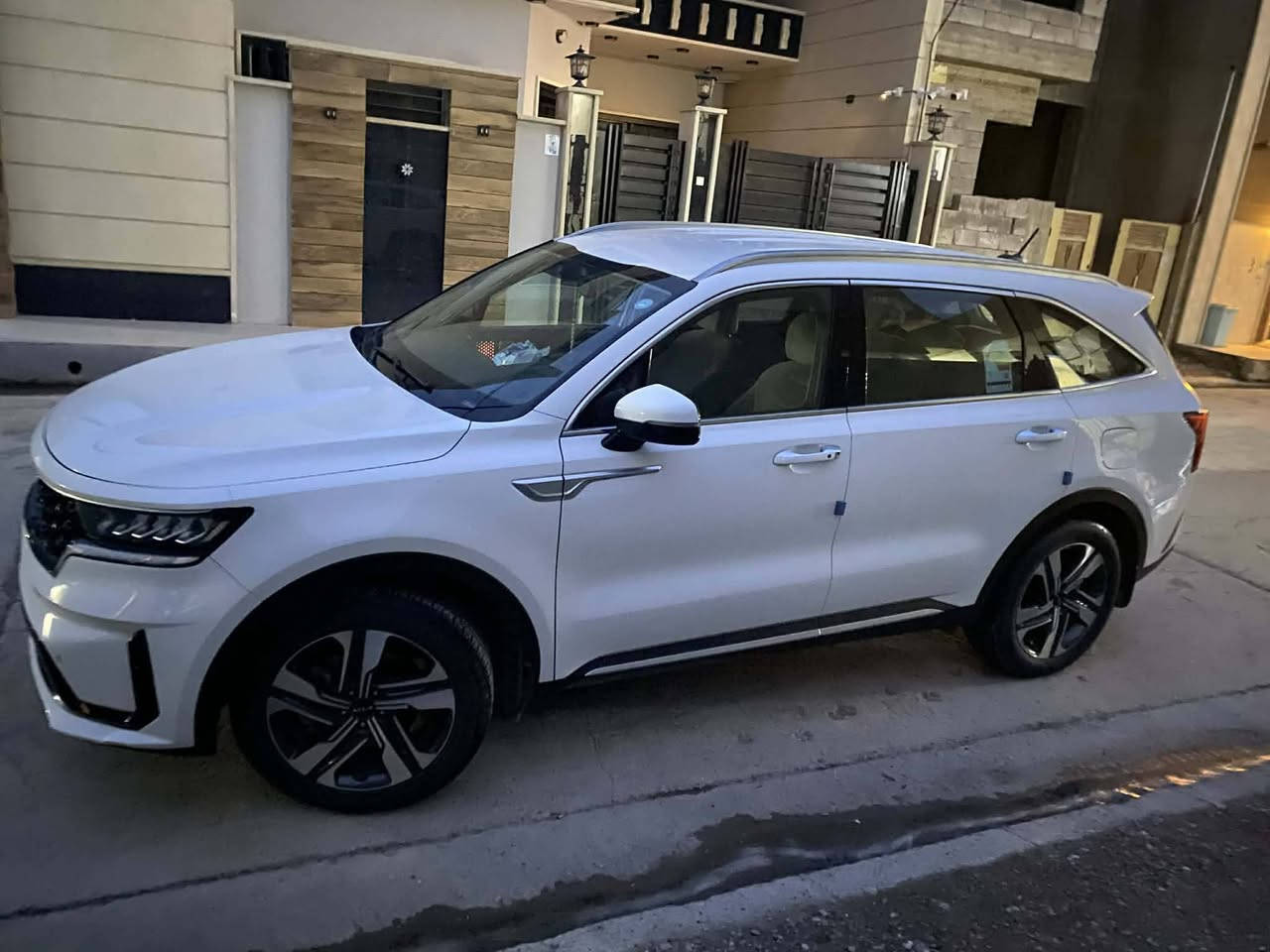 سورنتو 2023🛑

اريل
كشنين كهرب
صندوق كهرب
بصمة4 سلندر
ممشى 90 الف كم
كاميرا 
نظام eco
منفذ AUX
منفذ USP
نظام Auto hold 

رادار جانبي امامي خلفي

كلين نظيفة جداً 
بدون ملاحظات
رقم اربيل
سنوية باسمي وبيها كابون
شرط التحويل 🛑 السعر 270 وبيها مجال
للتواصل ***********
بي واتس أيضاً
