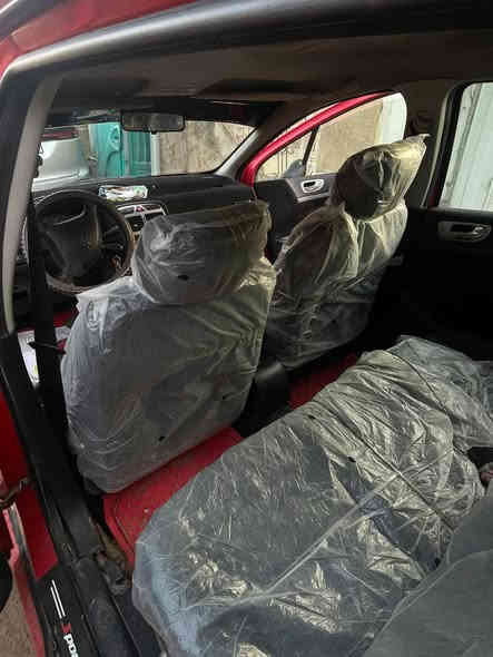 السلام  عليكم
بيجو ٣٠٧   فرنسي موديل  ٢٠٠٤  بغداد للبيع
باسمي تحويل ثاني يوم محرك كير نظافة خير من الله على الفحص
مكاني بغداد الفحامة قرب جزيرة بغداد رقم الهاتف  ***********

السعر   ٤٨ ورقة وفيها مجال بسيط
