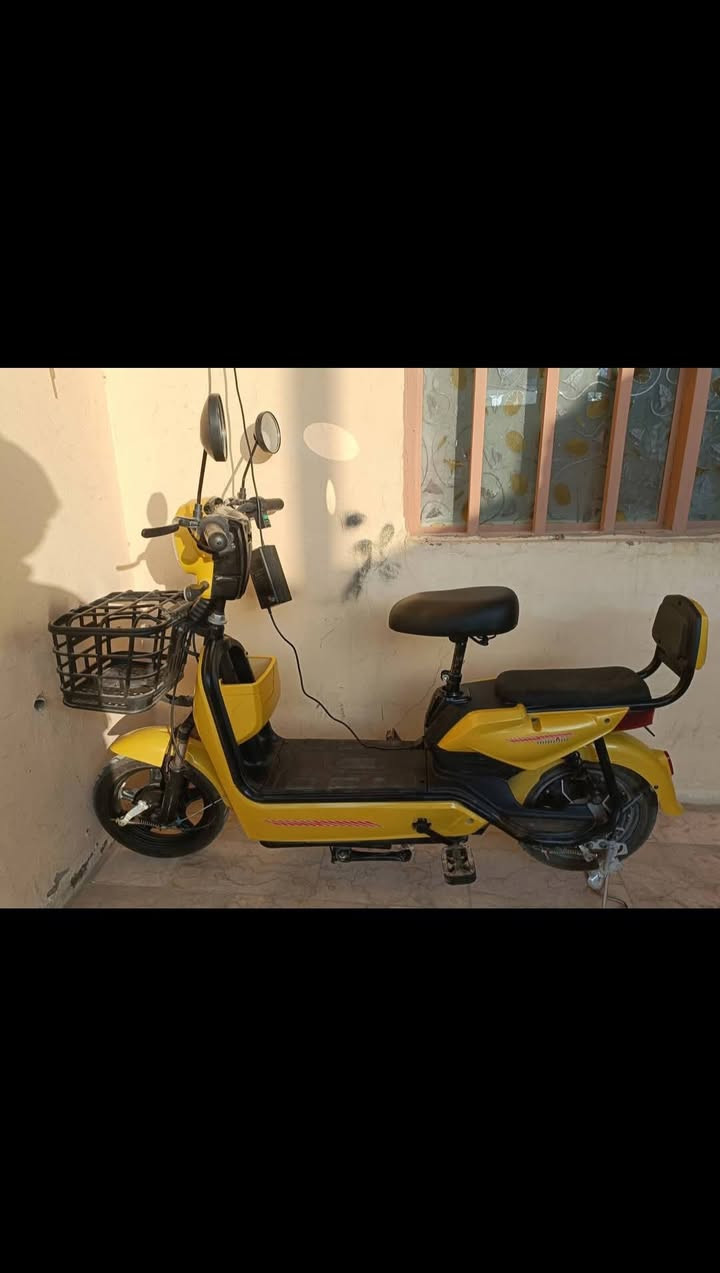 دراجه شحن للبيع استعمال شهر واحد نضيفه كلش
اثنين سويج اثنين بصمات  4بطاريات الكبير الاصليه كلشي شغال بيه اي نقص مابيه الموديل 25 سعرها ١٨٠ قفل قفل  العنوان شارع المطار مقابل قرية الغدير


**إذا كنت صاحب هذا الإعلان وتريد حذفه لأي سبب، رجاءا أرسل رسالة إلى الدعم الفني**