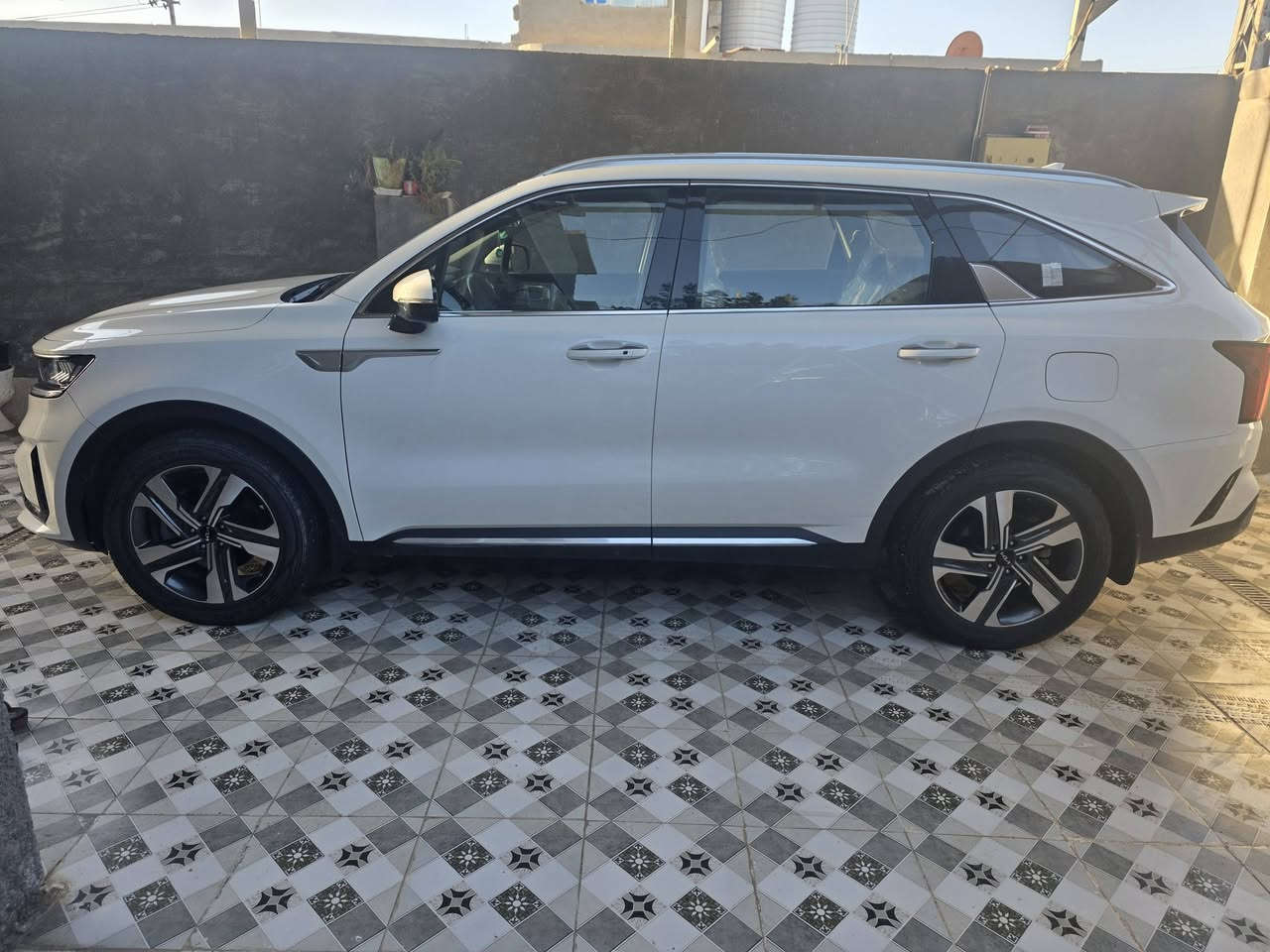 سلام عليكم
للبيع سورنتو خليجي موديل ٢٠٢٣ بعدها على وضع الشركة 
٦ سلندر 
٧ راكب 
٣ قطع تبريد 
شركة نم وبعدها بالضمان


**إذا كنت صاحب هذا الإعلان وتريد حذفه لأي سبب، رجاءا أرسل رسالة إلى الدعم الفني**